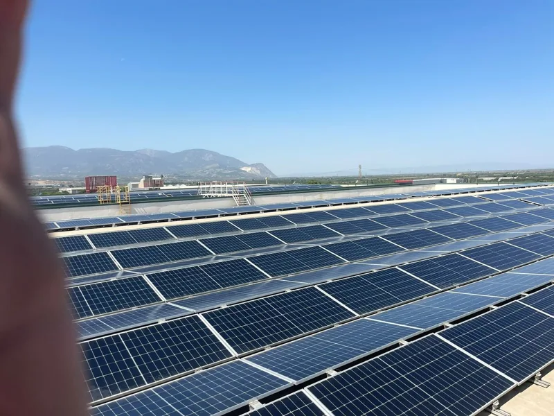 Çatı tipi GES panel sahası
